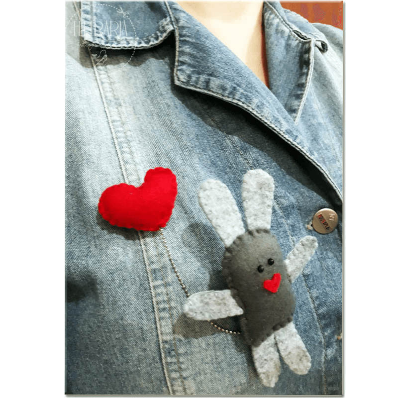 BROCHE COELHO DO AMOR